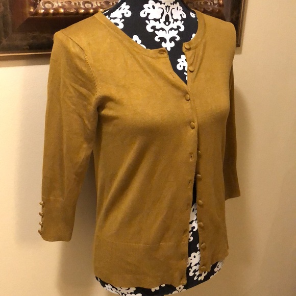 💛Classic Silk blend covered button down and at wrists golden brown cardigan - Picture 2 of 8